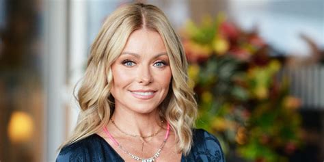 Kelly Ripa Flaunts Butt, Legs In New Thirst Bucket Swimsuit Pic